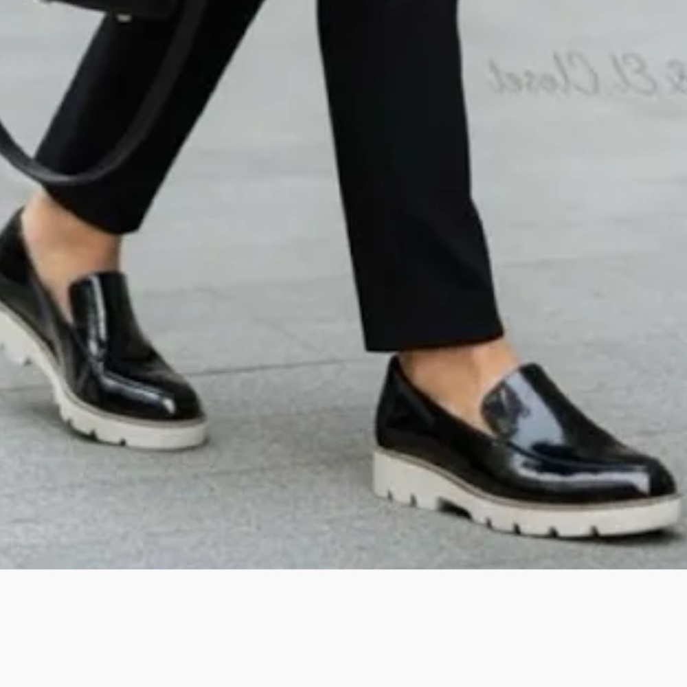 Vionic Women's Kensley Black Patent Leather LoafersNWOT (shoe 15) - Picture 1 of 9